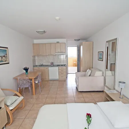 Apartamento By The Sea Vinjerac, Zadar - 3093 *